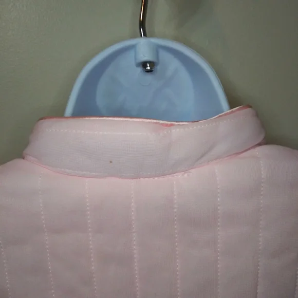 Vintage 1950's Pink Mandarin Collared, Pearl Buttoned, Quilted Nylon Bed Jacket - Picture 6 of 8
